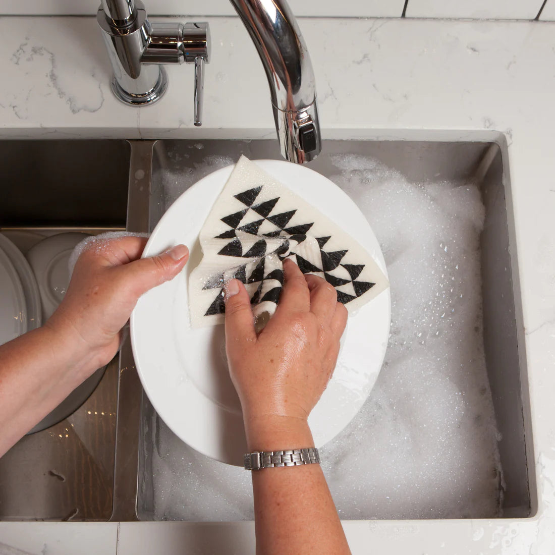 Black geometric print swedish dish cloth